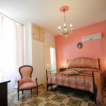 Palazzo Rocci Rooms Gallipoli Exterior photo